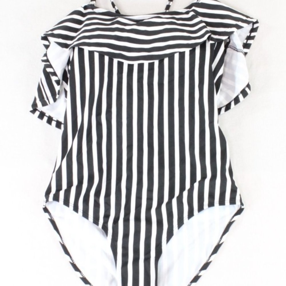 BLACK & WHITE STRIPED RUFFLE ONE PIECE SWIMWEAR M